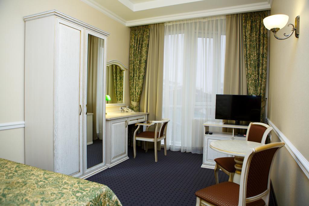 Ekaterinodar Hotel Krasnodar Room photo