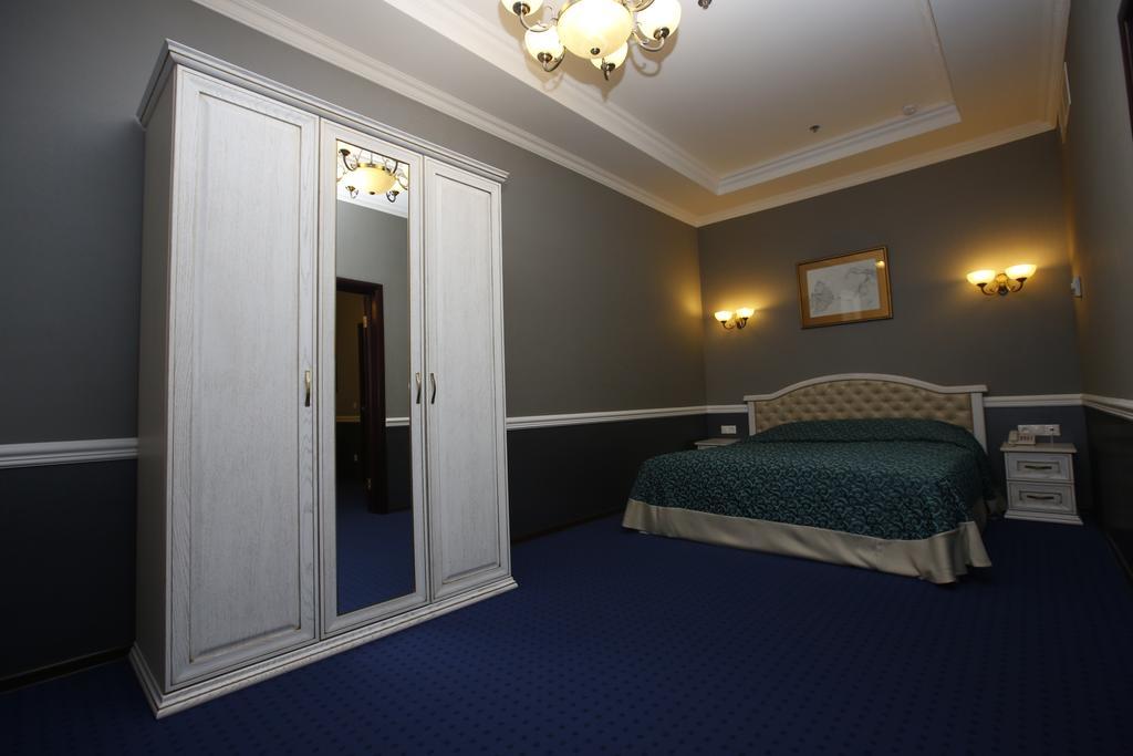 Ekaterinodar Hotel Krasnodar Room photo