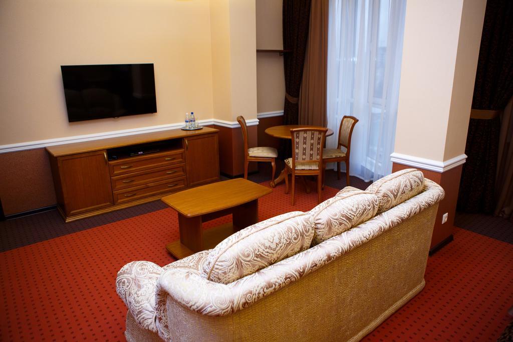 Ekaterinodar Hotel Krasnodar Room photo