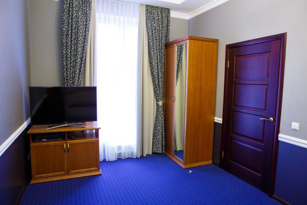 Ekaterinodar Hotel Krasnodar Room photo