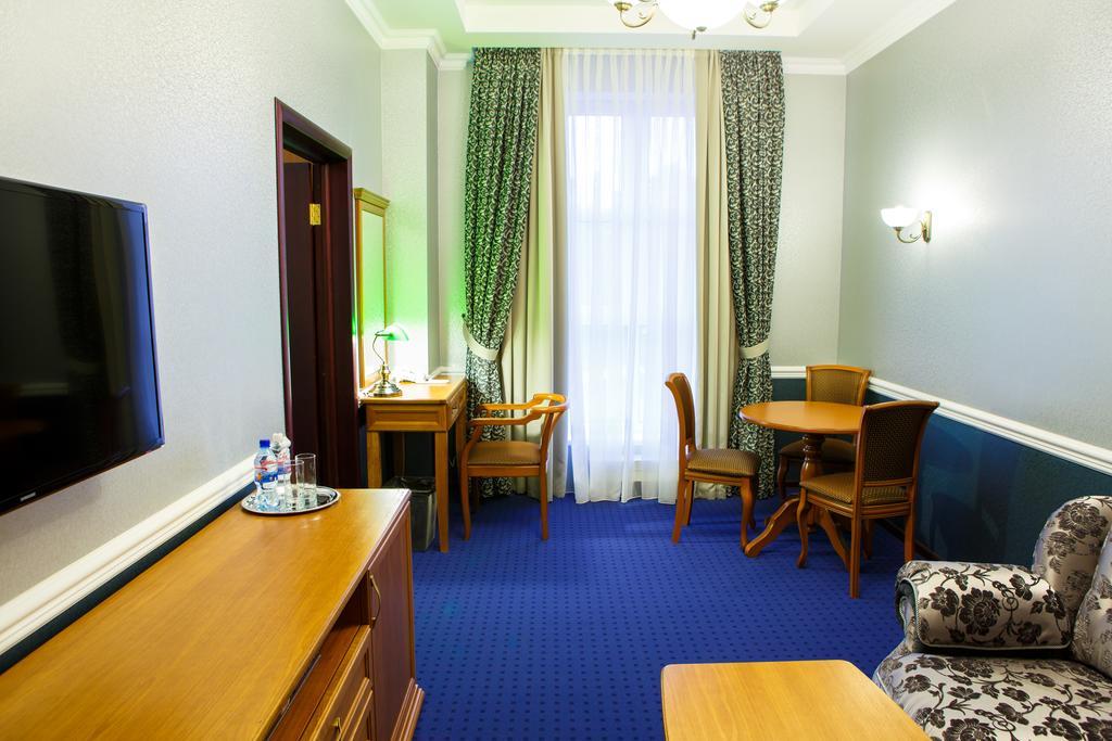 Ekaterinodar Hotel Krasnodar Room photo